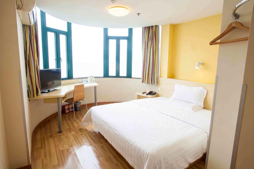 7Days Inn Luoyang Longmen Avenue Normal College Room photo